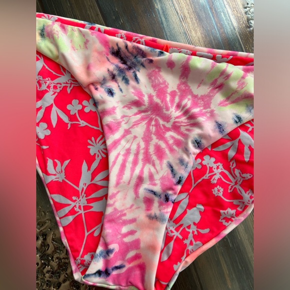 Maaji Rainbows Flirt Thin Side bikini bottoms -tie dye- size large reversible - Picture 4 of 10